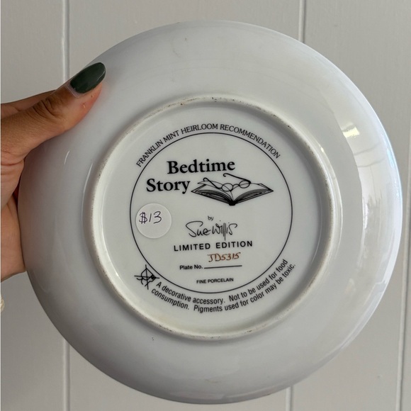 Vintage Decorative Plate with Teddy Bears and Cat - Picture 4 of 4